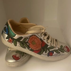 Gucci Embroidered Sneakers size 37.5